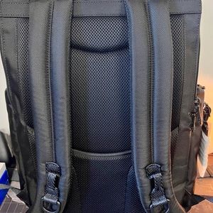 New With Tags Tumi Bravo Lark Backpack
